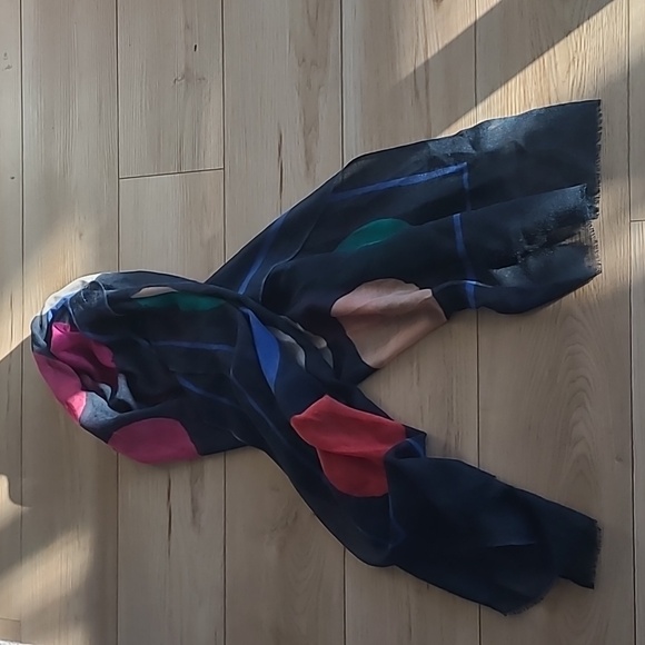 La Salle Wool/Silk Skarf 28× 75 - Picture 4 of 4